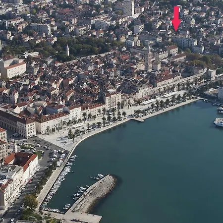 아파트 아파트먼트 레오