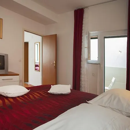 Apartment Leo *